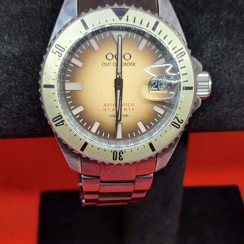Automatico Quaranta Silver. Not Original Box, Like New. #66